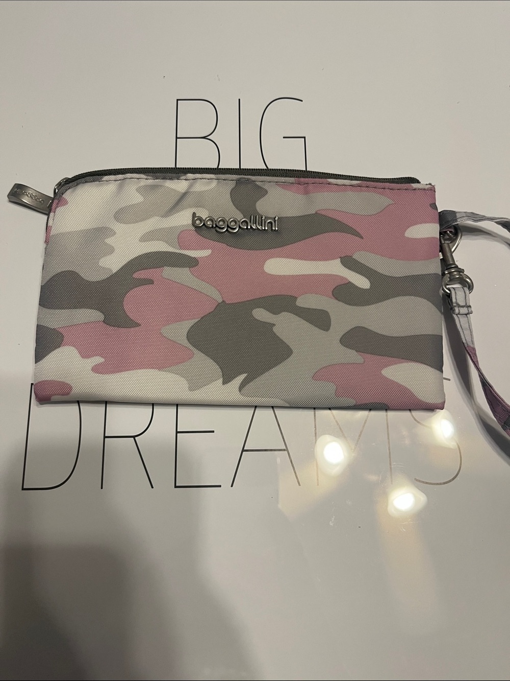 Baggallini Pink and Gray Camo Wristlet Clutch